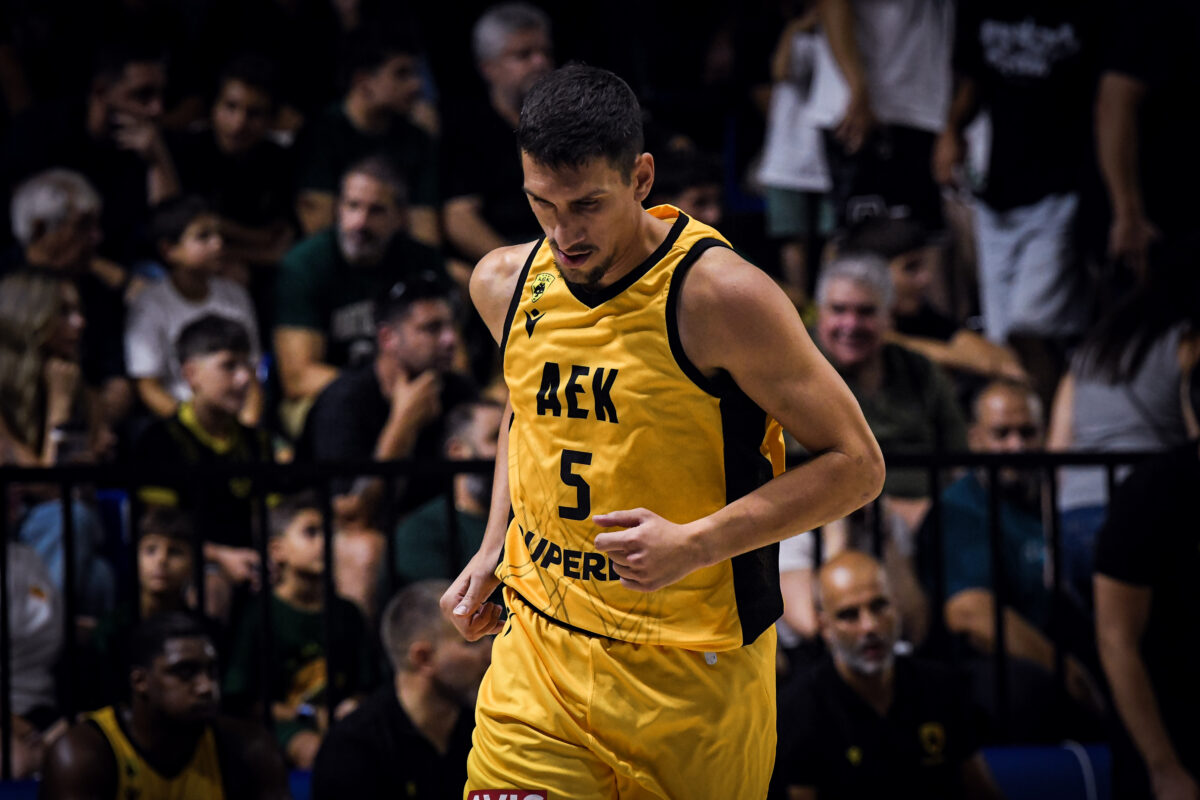 Να πούμε μια αλήθεια για τον Γιαννούλη Λαρεντζάκη;