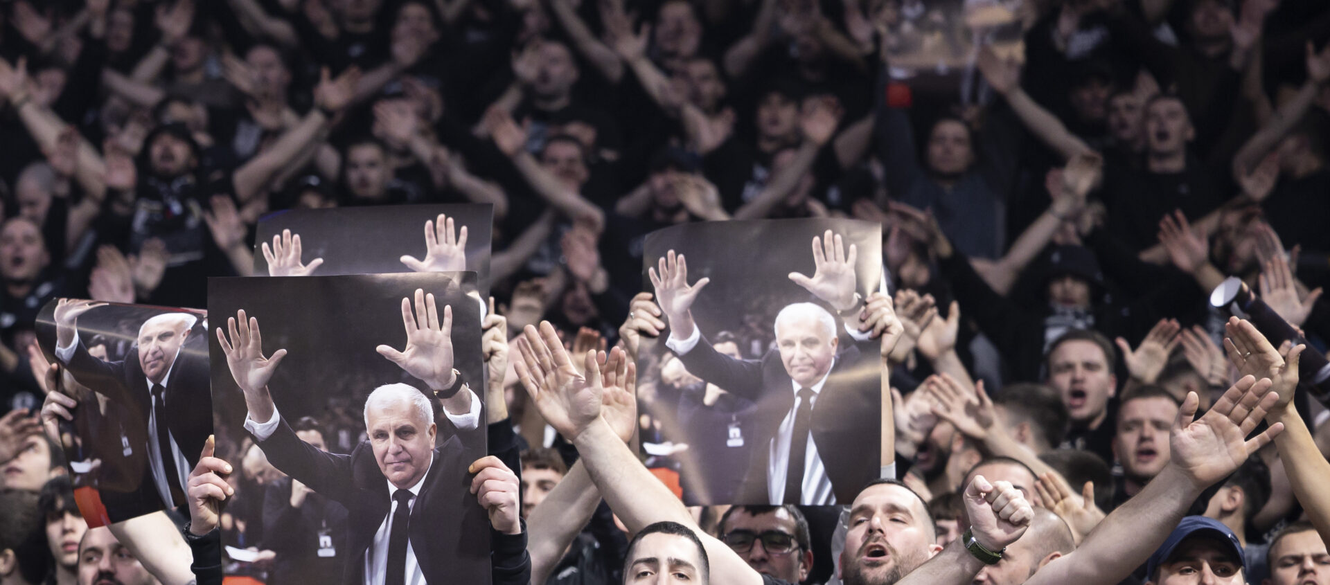«Αγαπούν τον Ζοτς περισσότερο από τον πατέρα τους»: Το Βελιγράδι περιμένει τον Ομπράντοβιτς