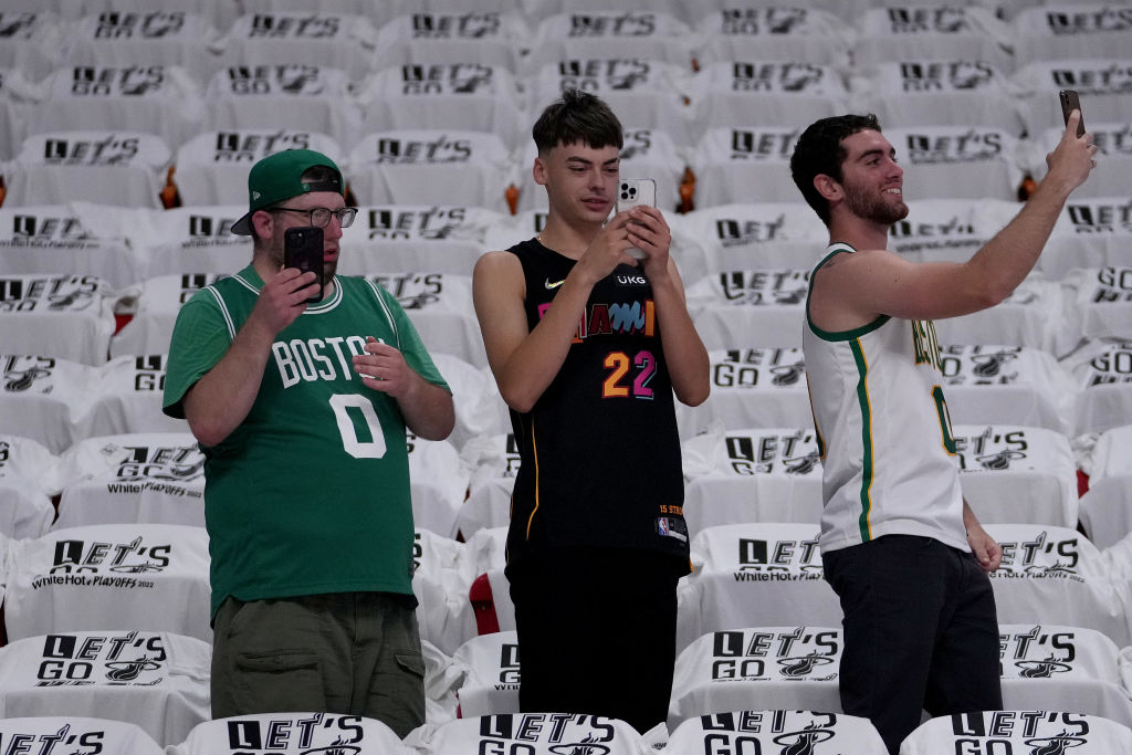 Gen Z fans at a NBA game