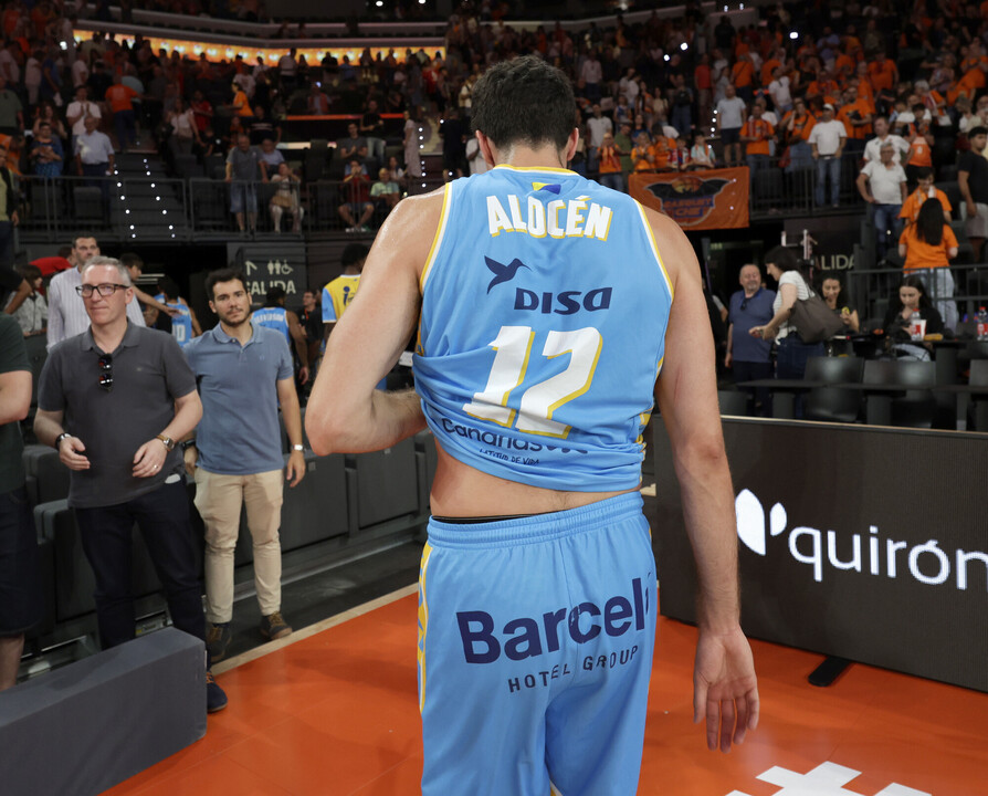 Carlos Alocén, devastated after Gran Canaria's relegation.