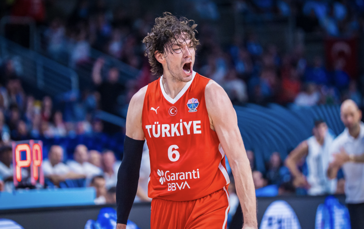 We asked AI to predict Cedi Osman’s numbers with PAOK: The models see a EuroCup MVP-caliber season