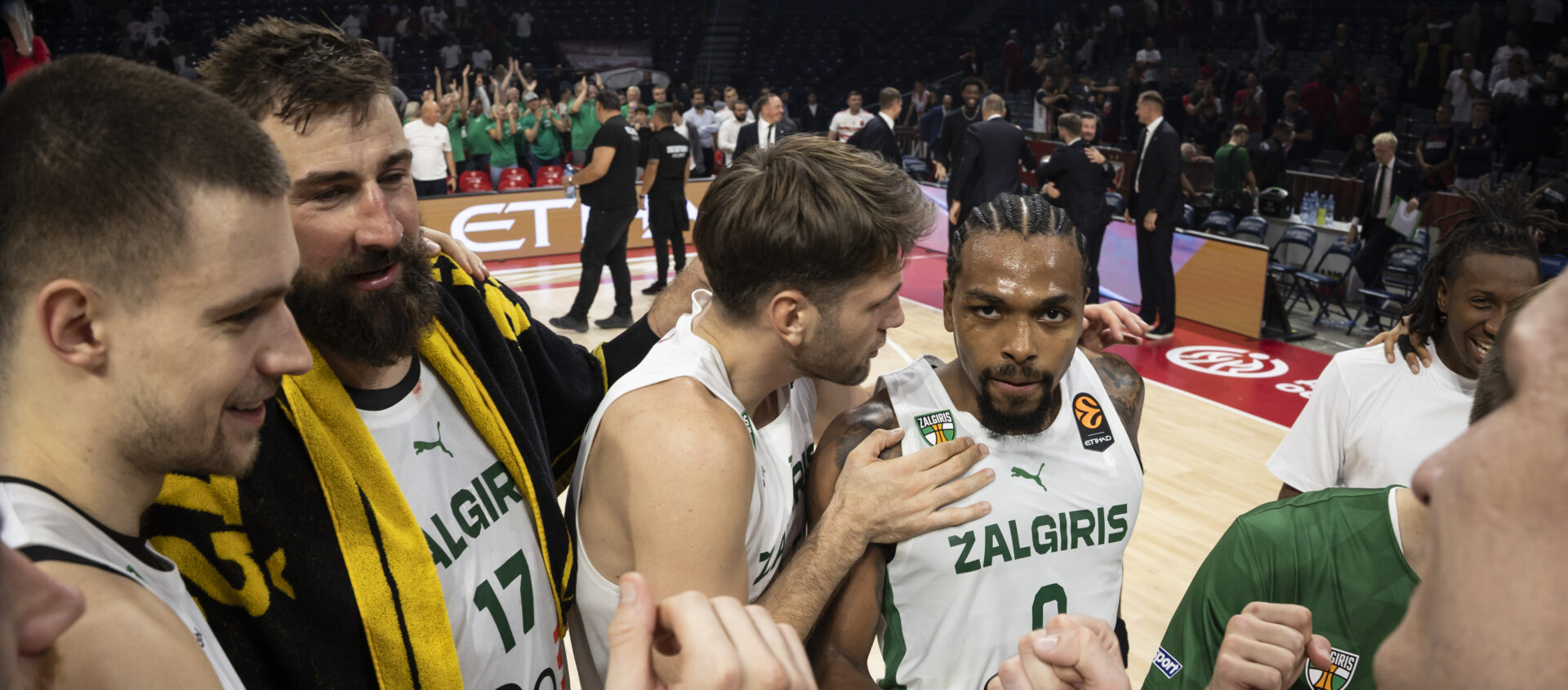 Can Valančiūnas Be MVP? Sterling Brown: “I Think He’ll Be There”