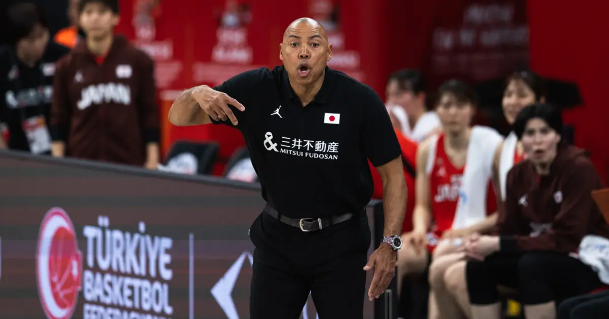 The Corey Gaines philosophy: not a single timeout in three games!