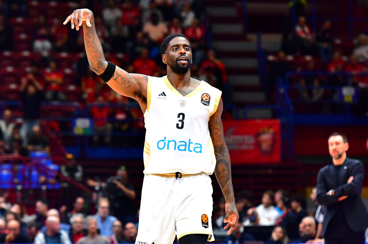 Dwayne Bacon